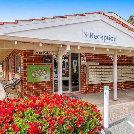 ホテル Banksia Tourist Park パース エクステリア 写真