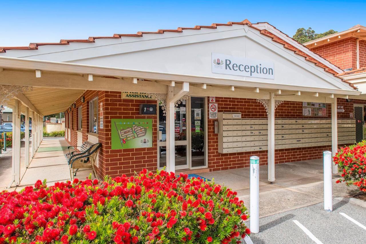 ホテル Banksia Tourist Park パース エクステリア 写真