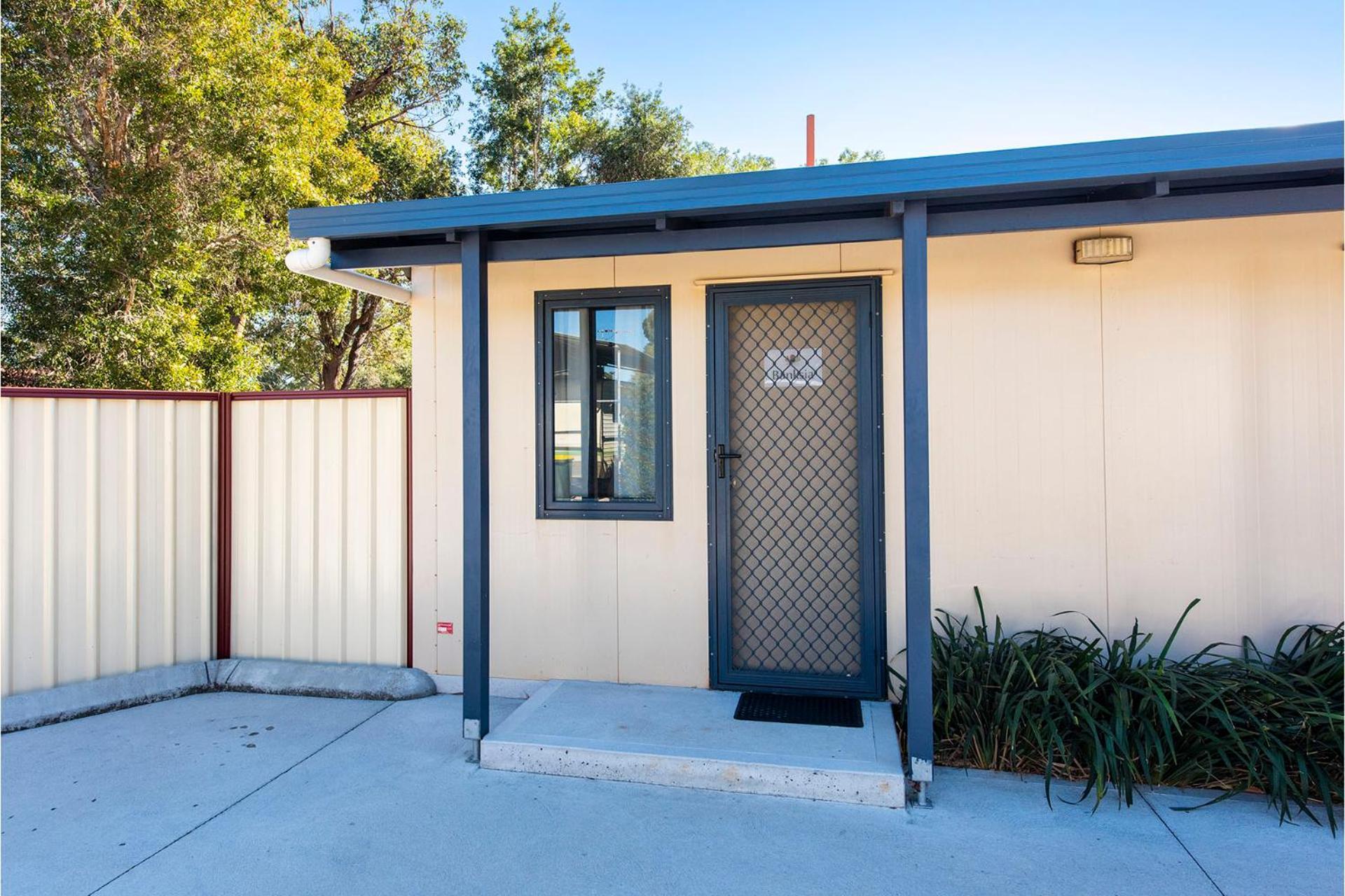 ホテル Banksia Tourist Park パース エクステリア 写真
