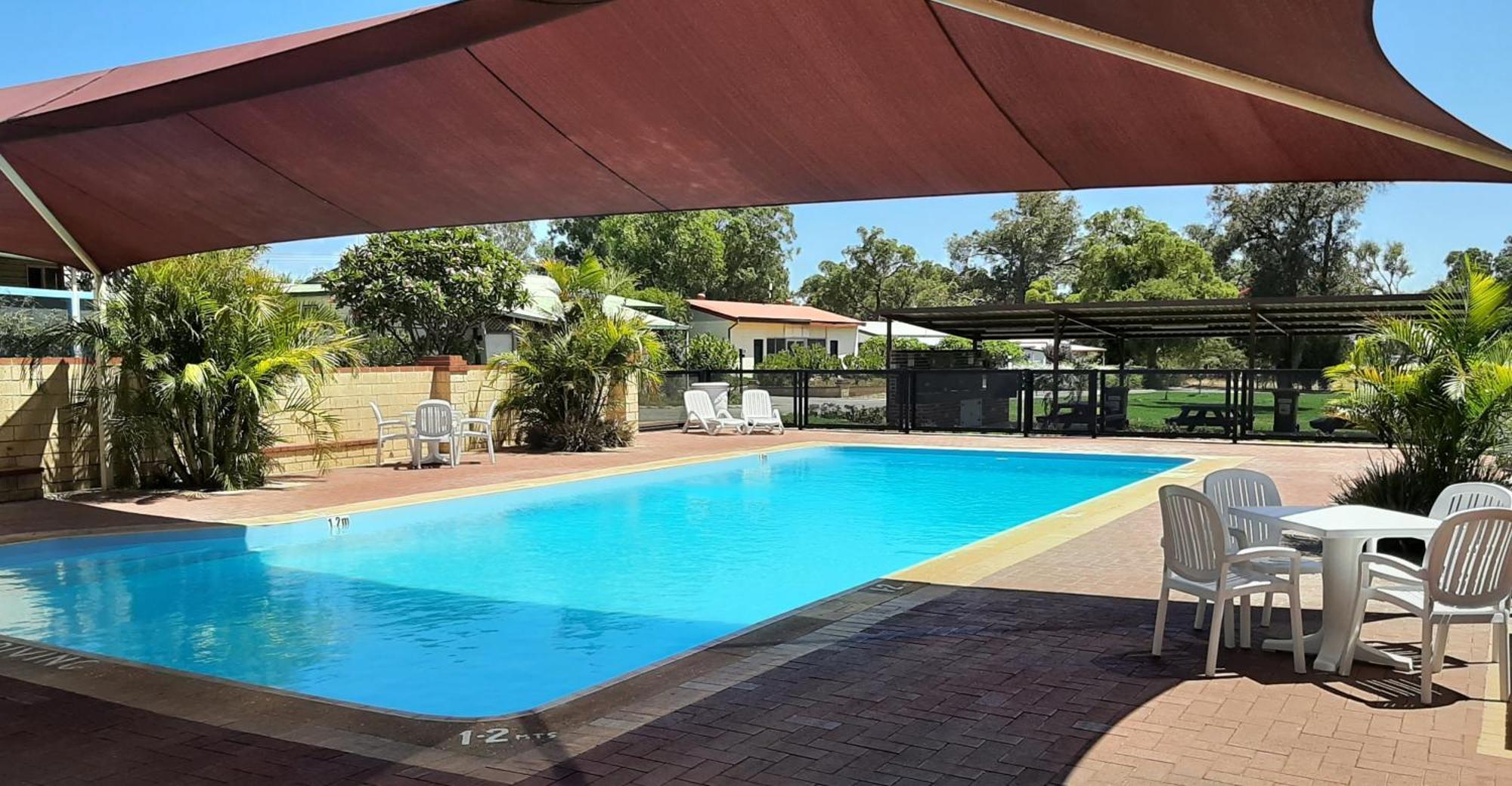 ホテル Banksia Tourist Park パース エクステリア 写真