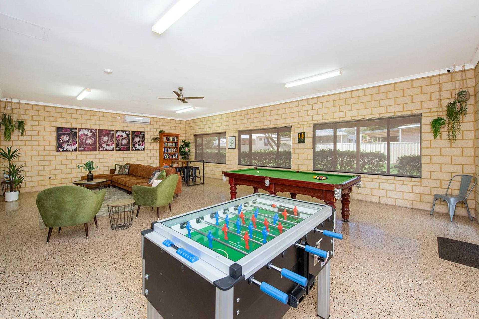 ホテル Banksia Tourist Park パース エクステリア 写真